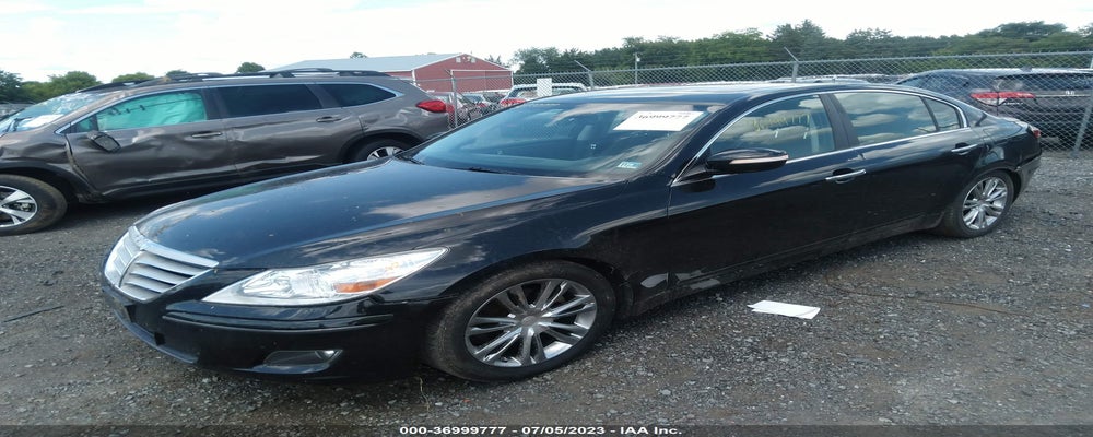 KMHGC4DE2BU123793 2011 HYUNDAI GENESIS photo no. 2