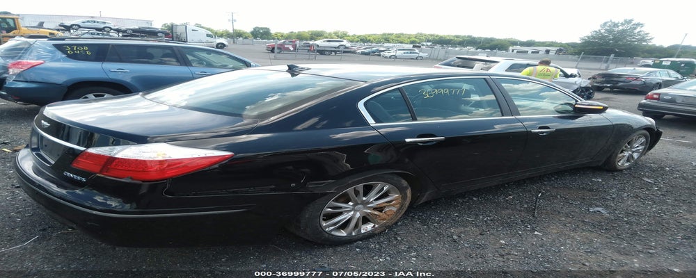 KMHGC4DE2BU123793 2011 HYUNDAI GENESIS photo no. 4