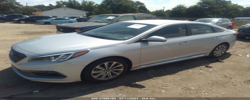 5NPE34AF3FH042598 2015 HYUNDAI SONATA photo no. 2