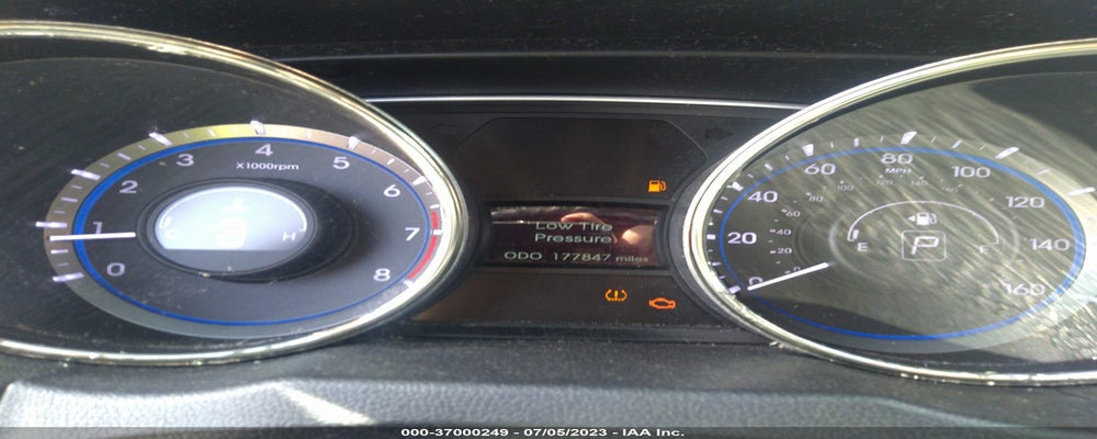 5NPEC4AB6BH231317 2011 HYUNDAI SONATA photo no. 7