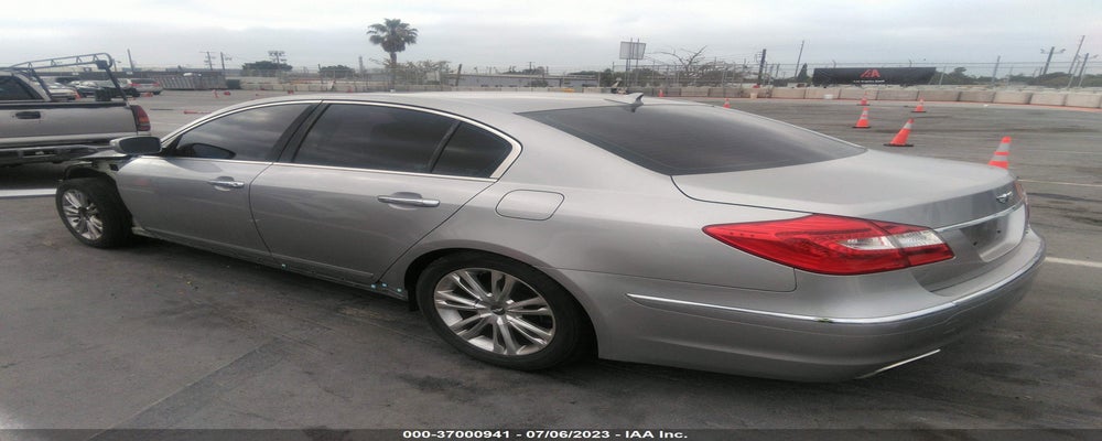 KMHGC4DD5CU154643 2012 HYUNDAI GENESIS photo no. 3