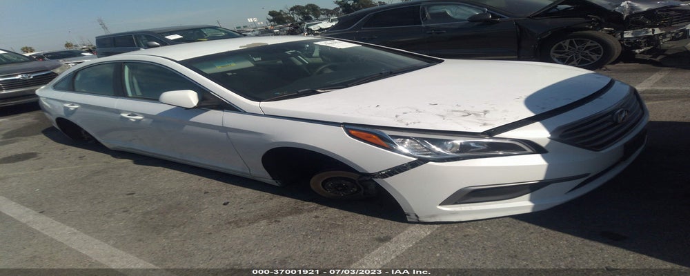 5NPE24AF2HH557520 2017 HYUNDAI SONATA photo no. 1