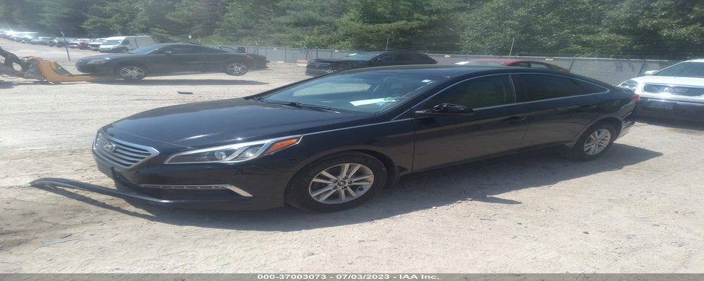 5NPE24AF3FH226331 2015 HYUNDAI SONATA photo no. 2