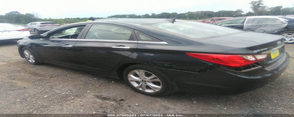 5NPEC4AC3BH121267 2011 HYUNDAI SONATA photo no. 3