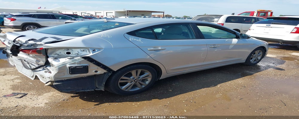 5NPD84LF0HH033693 2017 HYUNDAI ELANTRA photo no. 4