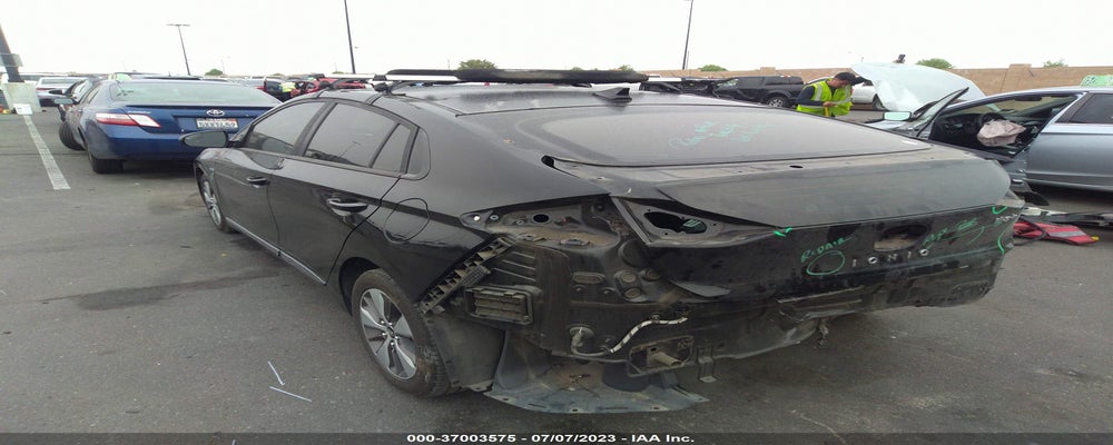 KMHC65LD7JU075629 2018 HYUNDAI IONIQ PLUG-IN HYBRID photo no. 3