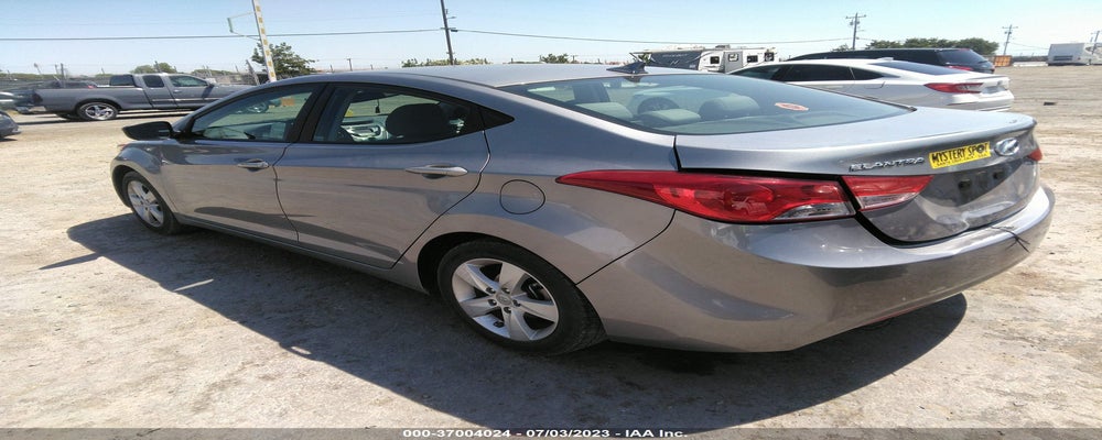 KMHDH4AE9DU572111 2013 HYUNDAI ELANTRA photo no. 3