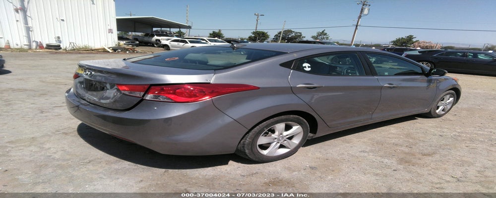 KMHDH4AE9DU572111 2013 HYUNDAI ELANTRA photo no. 4