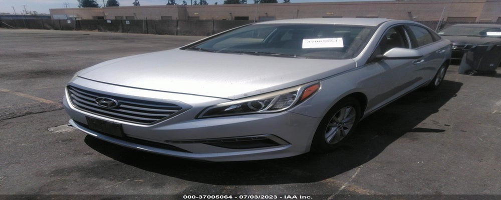5NPE24AF7FH210133 2015 HYUNDAI SONATA photo no. 2