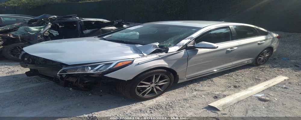 5NPE34AB2HH501927 2017 HYUNDAI SONATA photo no. 2