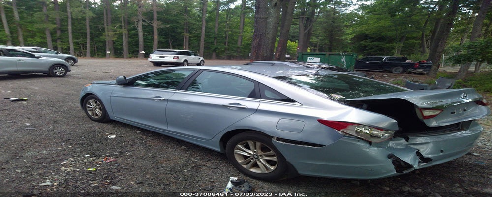 5NPEB4AC4DH581267 2013 HYUNDAI SONATA photo no. 3