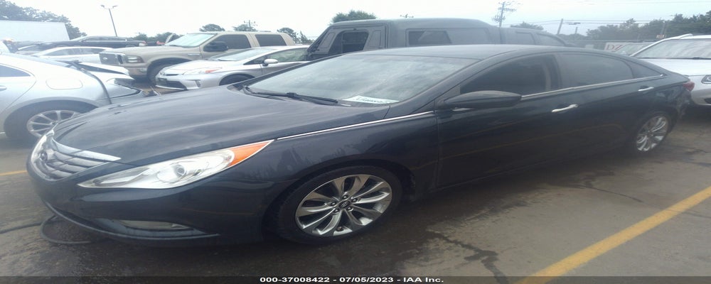 5NPEC4AC9BH102268 2011 HYUNDAI SONATA photo no. 2