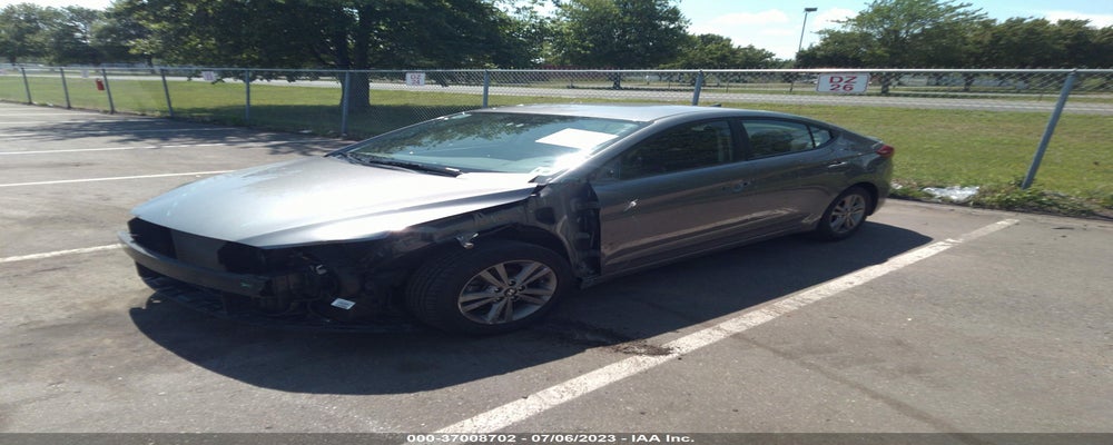 5NPD84LF4JH310724 2018 HYUNDAI ELANTRA photo no. 2