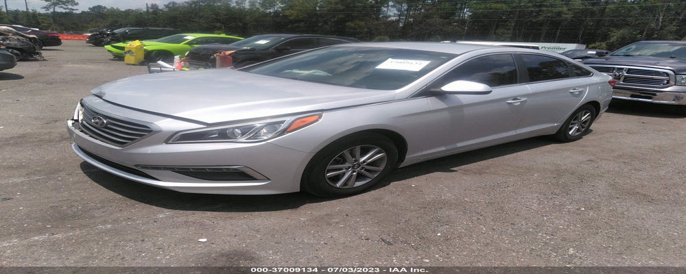 5NPE24AF8FH201778 2015 HYUNDAI SONATA photo no. 2