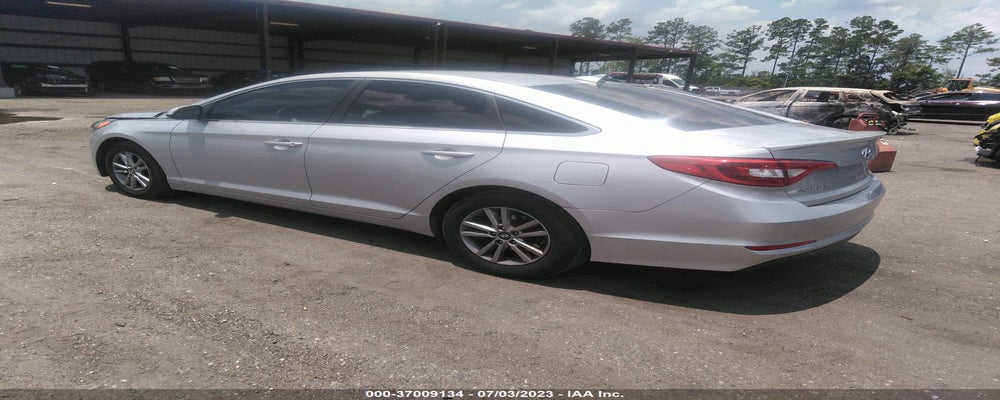 5NPE24AF8FH201778 2015 HYUNDAI SONATA photo no. 3