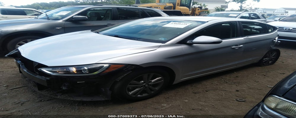 5NPD84LF2JH236560 2018 HYUNDAI ELANTRA photo no. 2