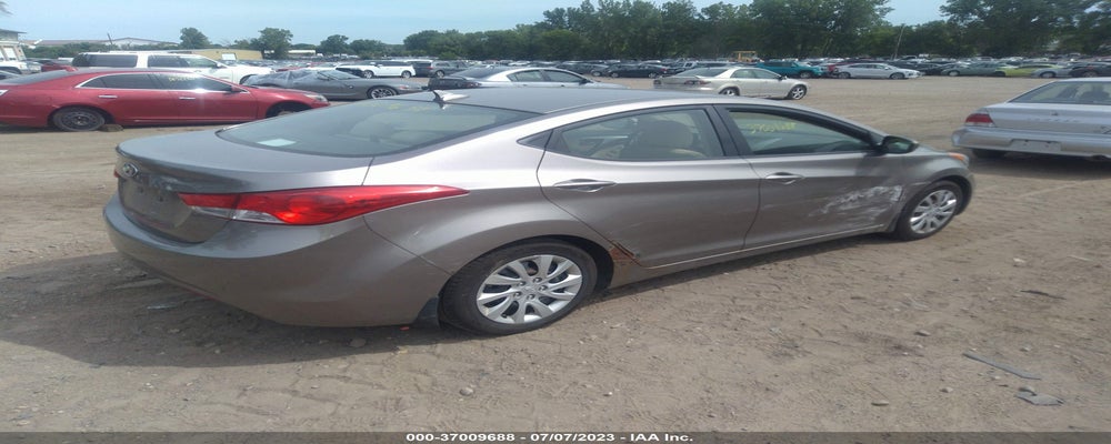 5NPDH4AE6DH170397 2013 HYUNDAI ELANTRA photo no. 4