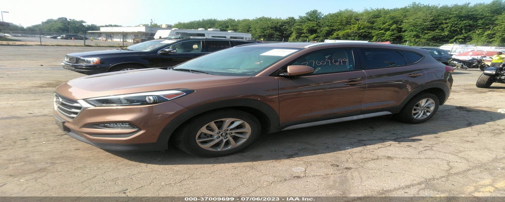 KM8J3CA4XHU506126 2017 HYUNDAI TUCSON photo no. 2