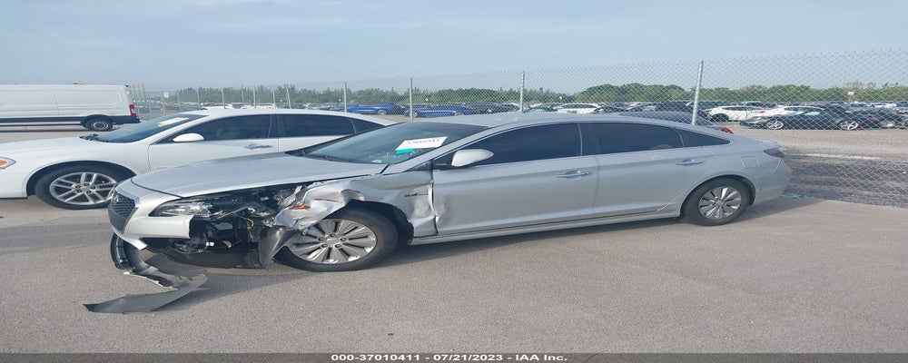 KMHE24L13GA040665 2016 HYUNDAI SONATA HYBRID photo no. 2