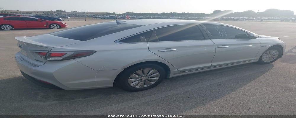 KMHE24L13GA040665 2016 HYUNDAI SONATA HYBRID photo no. 4