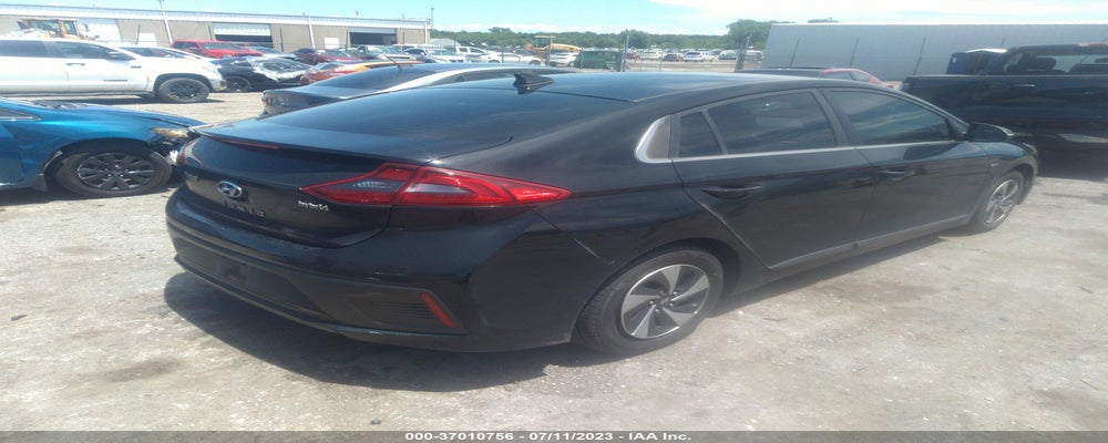 KMHC75LC3JU074885 2018 HYUNDAI IONIQ HYBRID photo no. 4