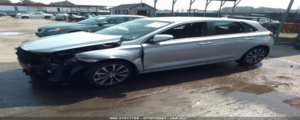 KMHH35LEXJU016677 2018 HYUNDAI ELANTRA GT photo no. 2