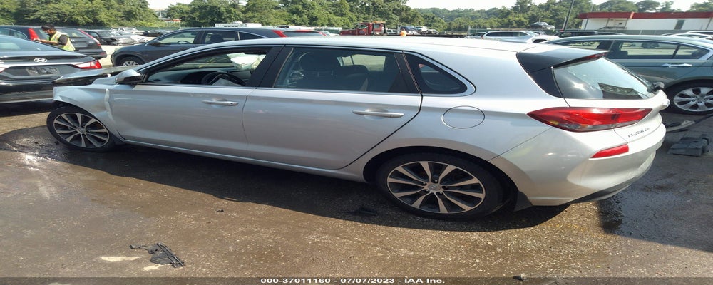 KMHH35LEXJU016677 2018 HYUNDAI ELANTRA GT photo no. 3