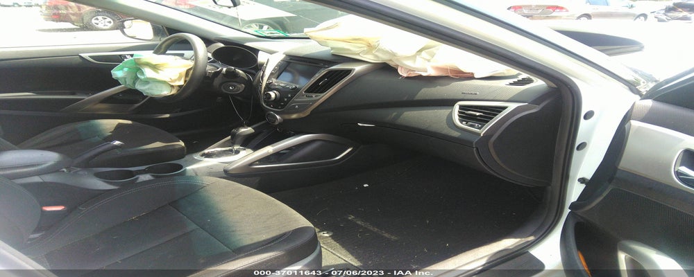 KMHTC6AD8GU266700 2016 HYUNDAI VELOSTER photo no. 5