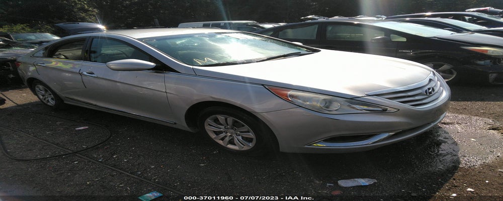 5NPEB4AC0BH202164 2011 HYUNDAI SONATA photo no. 16