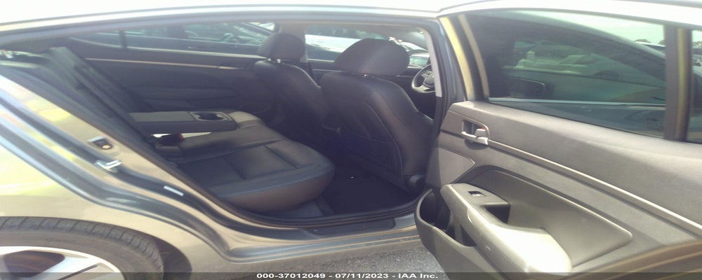 KMHD84LF0HU190996 2017 HYUNDAI ELANTRA photo no. 8