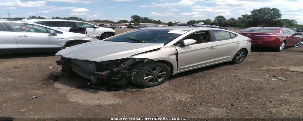 KMHD84LF7HU327318 2017 HYUNDAI ELANTRA photo no. 2