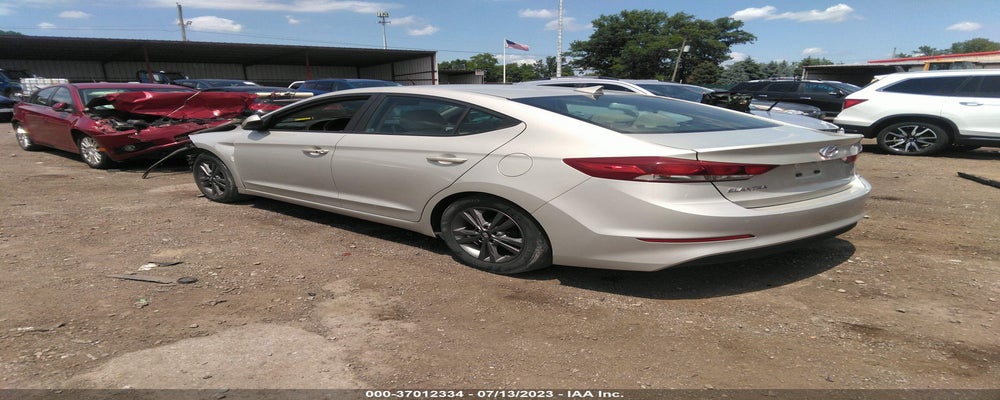 KMHD84LF7HU327318 2017 HYUNDAI ELANTRA photo no. 3
