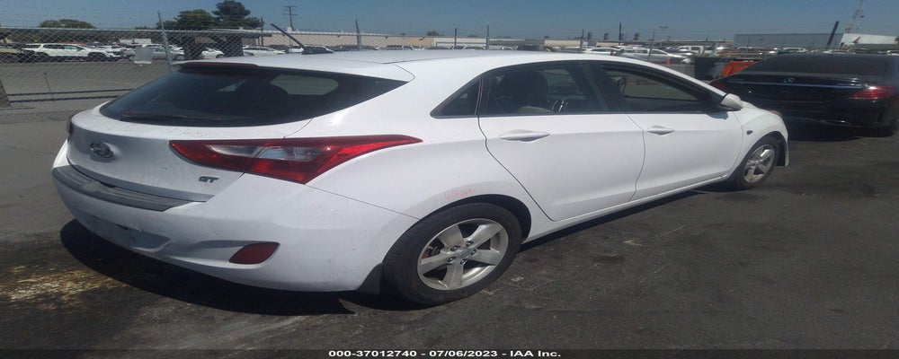 KMHD35LH4GU257961 2016 HYUNDAI ELANTRA GT photo no. 4