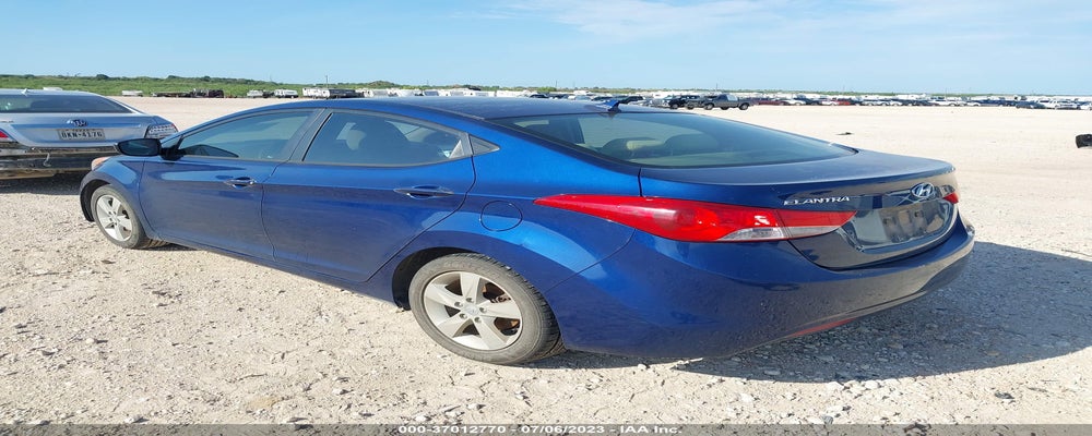 KMHDH4AE4DU526377 2013 HYUNDAI ELANTRA photo no. 3