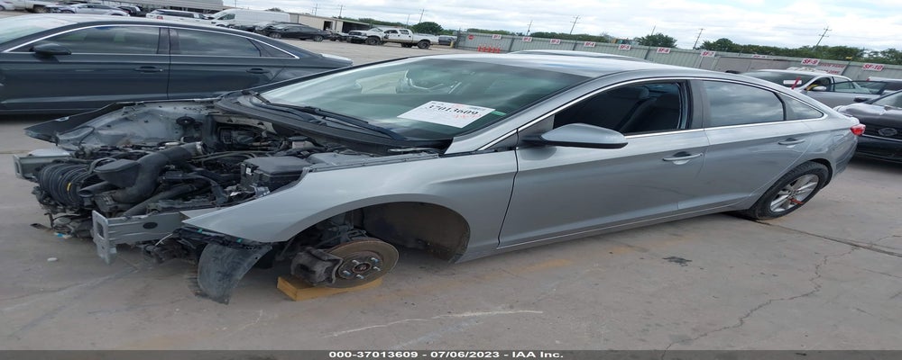 5NPE24AF9FH067234 2015 HYUNDAI SONATA photo no. 2