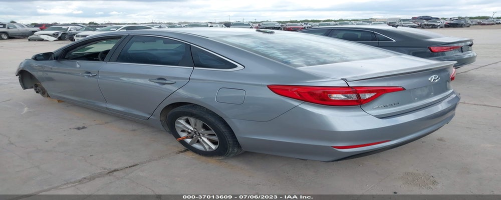 5NPE24AF9FH067234 2015 HYUNDAI SONATA photo no. 3