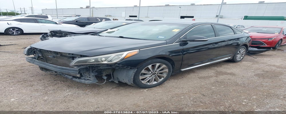 5NPE34AF8FH138016 2015 HYUNDAI SONATA photo no. 2