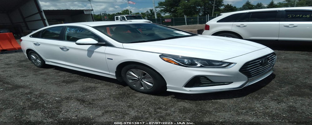 KMHE24L30KA093298 2019 HYUNDAI SONATA HYBRID photo no. 9