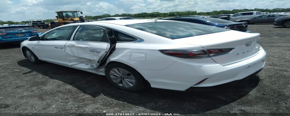 KMHE24L30KA093298 2019 HYUNDAI SONATA HYBRID photo no. 3