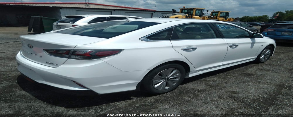 KMHE24L30KA093298 2019 HYUNDAI SONATA HYBRID photo no. 4