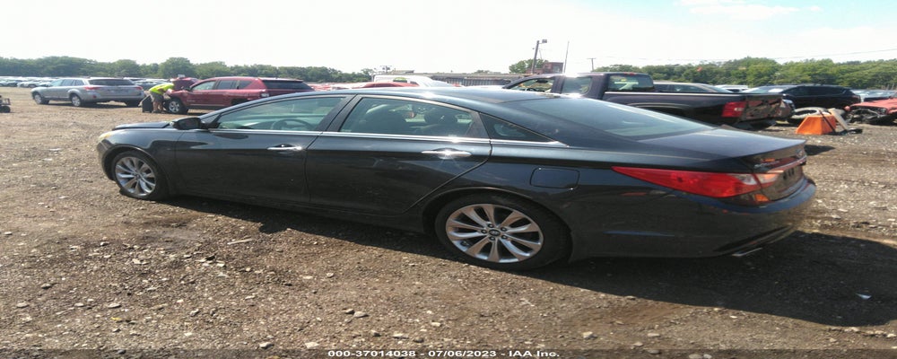 5NPEC4ABXDH554546 2013 HYUNDAI SONATA photo no. 3