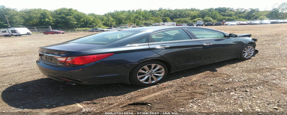 5NPEC4ABXDH554546 2013 HYUNDAI SONATA photo no. 4