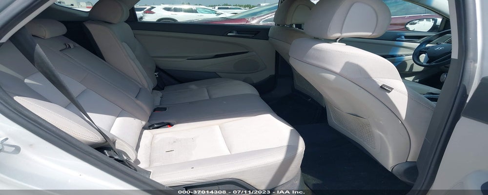 KM8J23A46GU215267 2016 HYUNDAI TUCSON photo no. 8