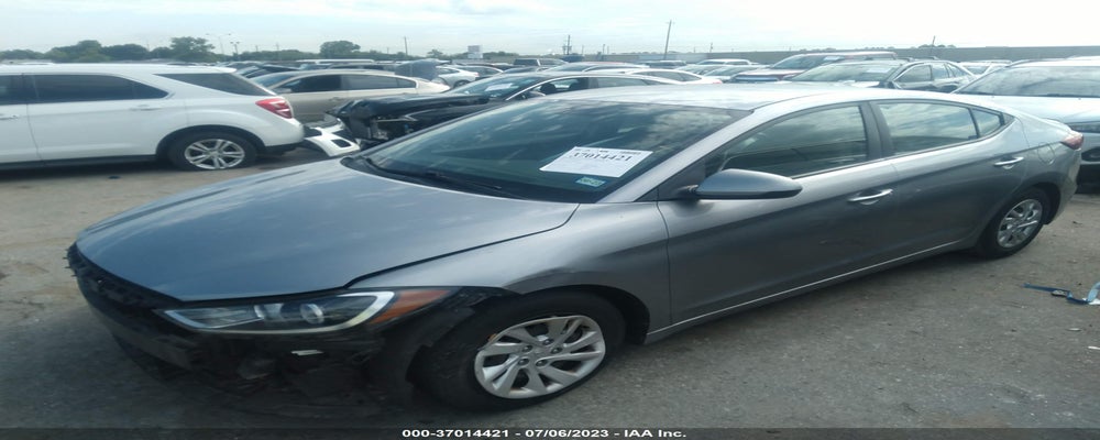 5NPD74LF9HH181747 2017 HYUNDAI ELANTRA photo no. 2