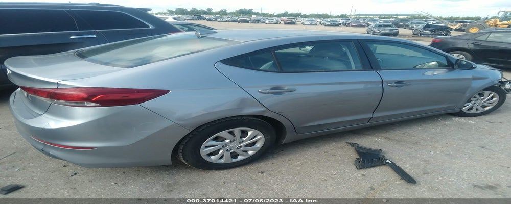 5NPD74LF9HH181747 2017 HYUNDAI ELANTRA photo no. 4