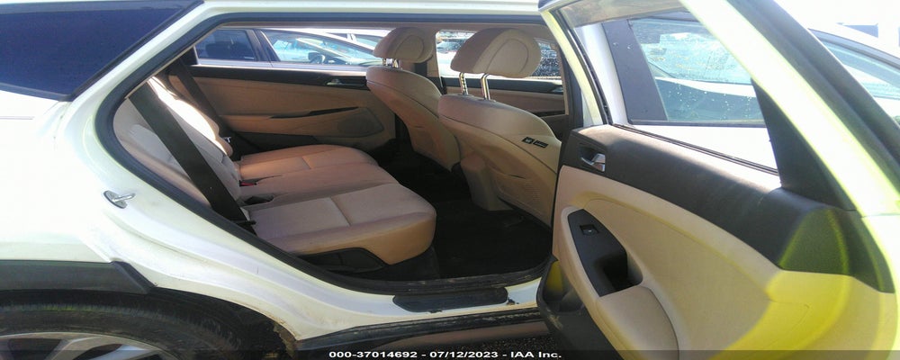 KM8J33A21GU076516 2016 HYUNDAI TUCSON photo no. 8
