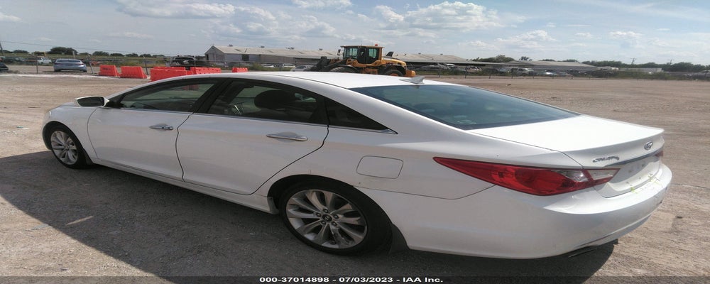 5NPEC4AB4BH184997 2011 HYUNDAI SONATA photo no. 3