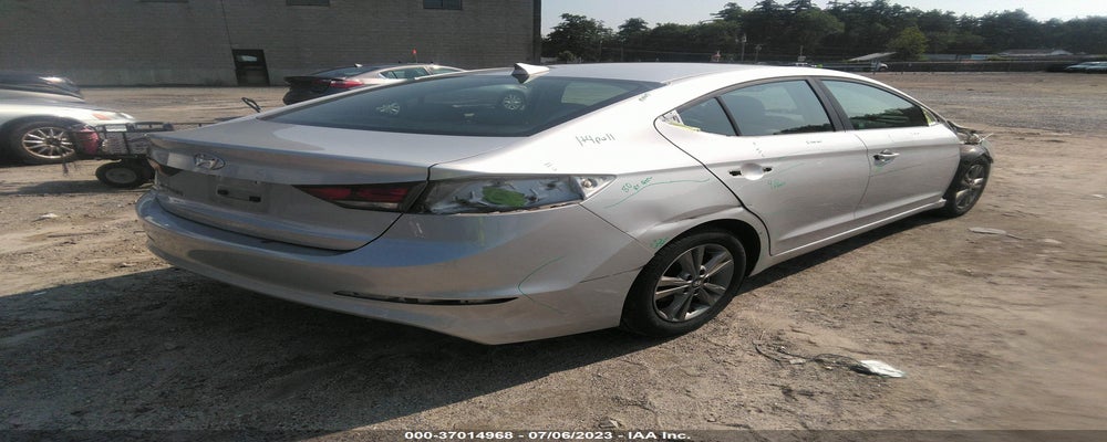 5NPD84LF8JH389752 2018 HYUNDAI ELANTRA photo no. 4
