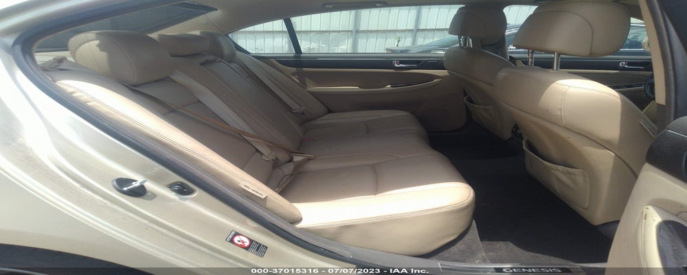KMHGC4DF5BU126082 2011 HYUNDAI GENESIS photo no. 8