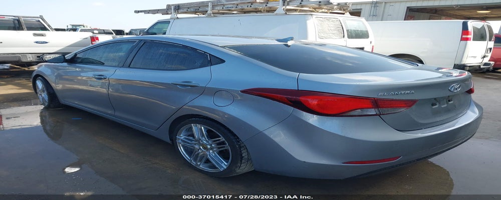 5NPDH4AEXFH579599 2015 HYUNDAI ELANTRA photo no. 3